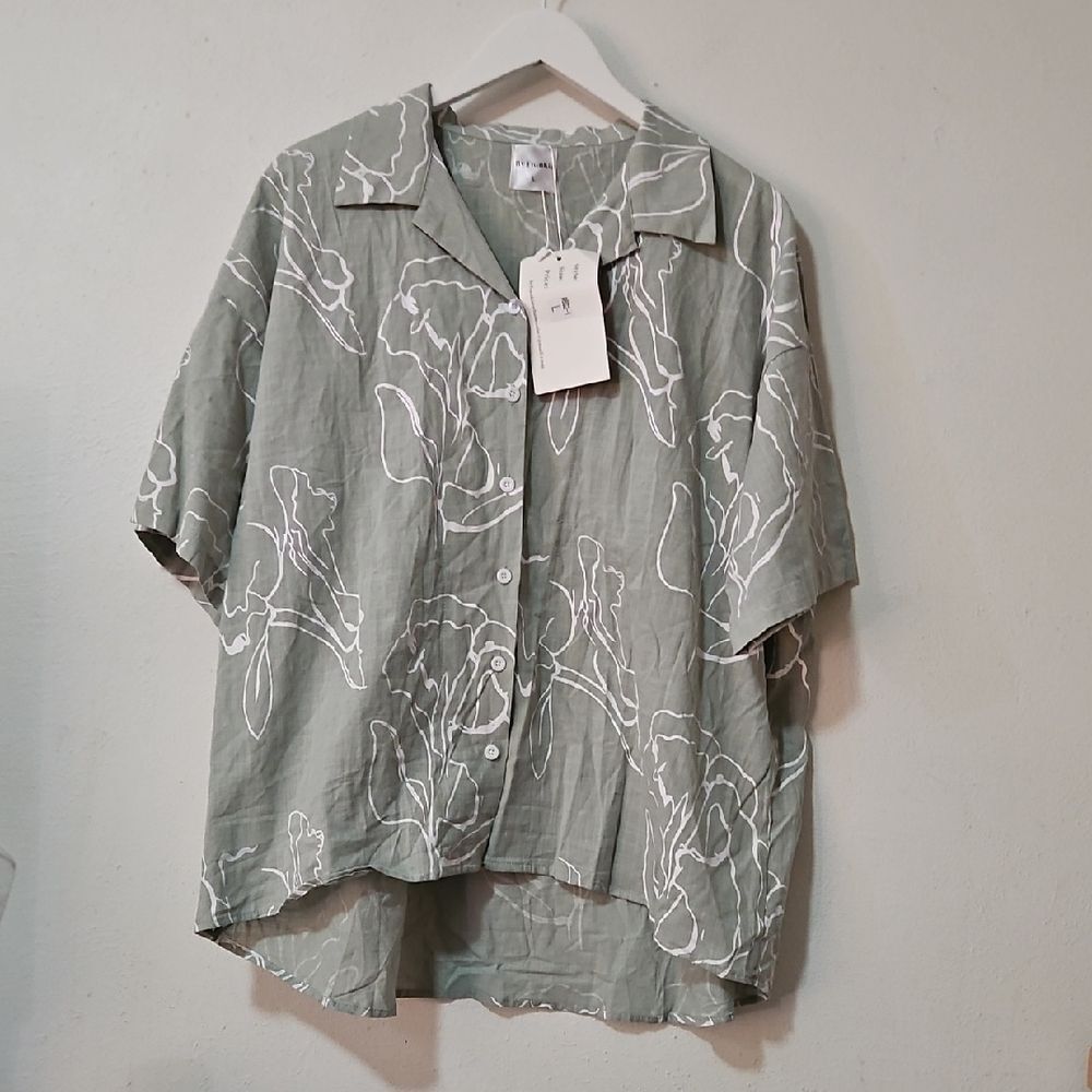 By Frankie  Women's Button Down Shirt in Sage Floral